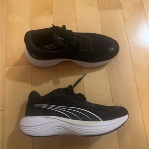 Puma Men's Black and White Athletic Shoes